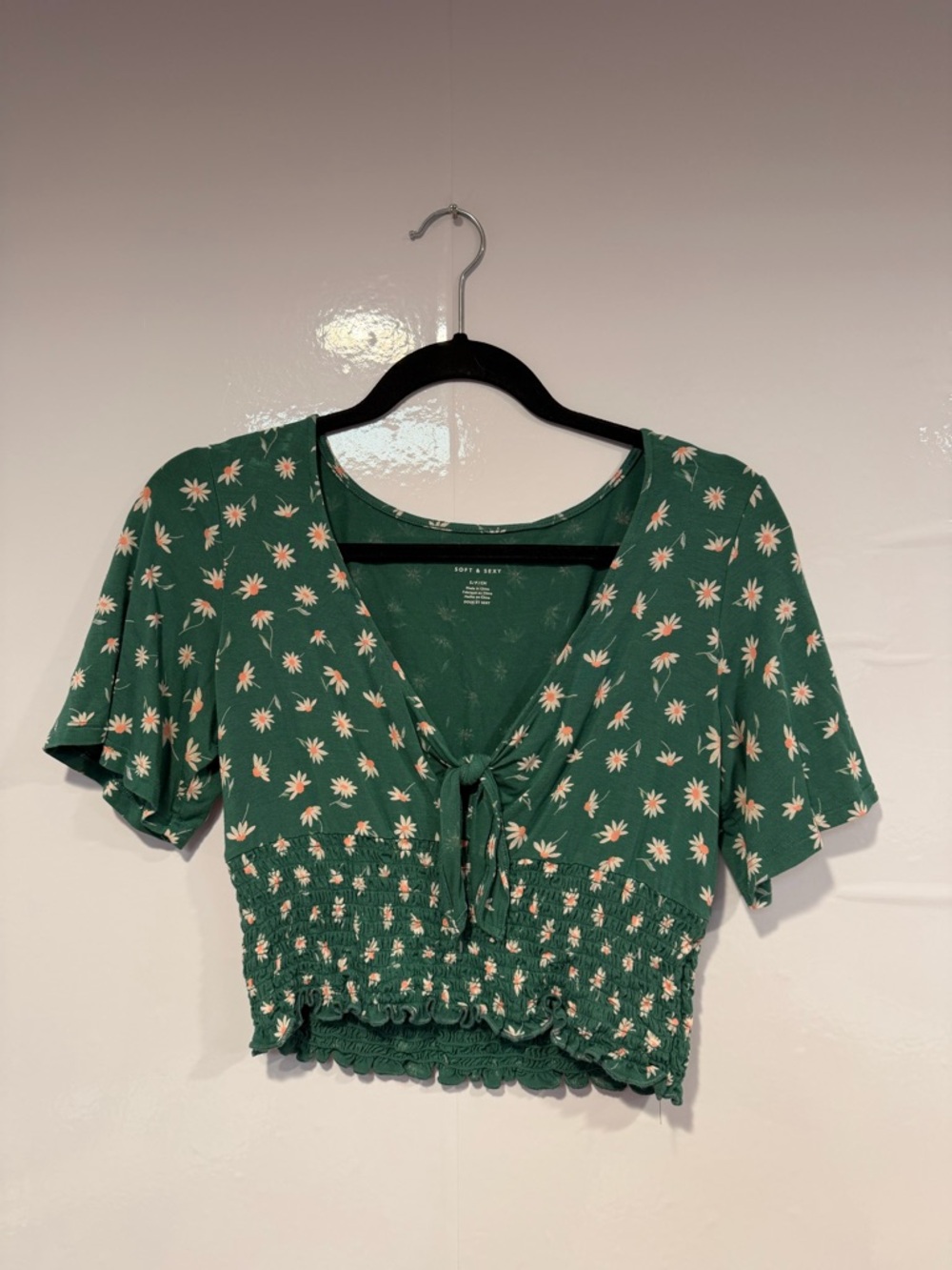 Green and white floral soft American Eagle tie front crop top